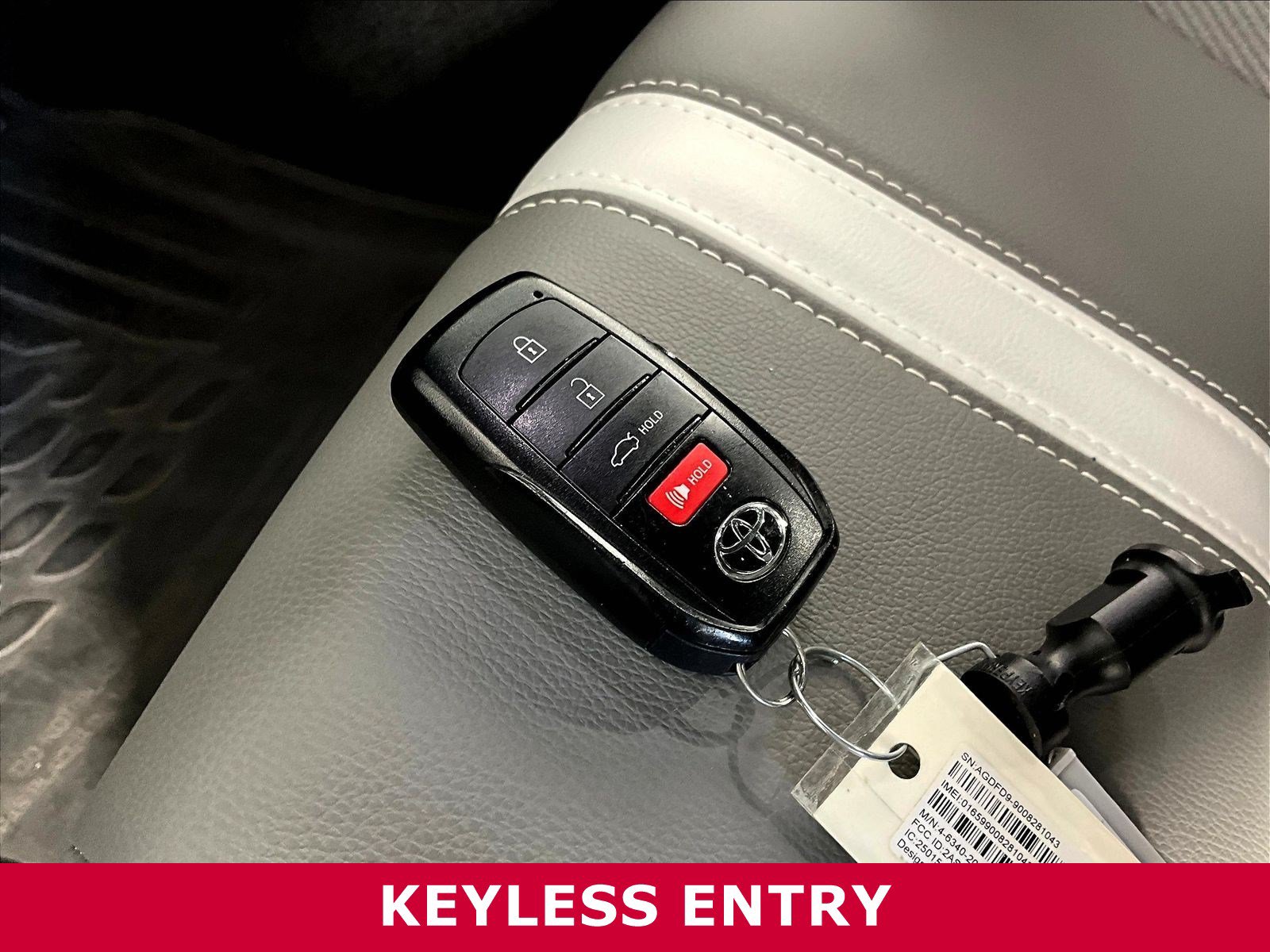 Used 2025 Toyota Camry SE FWD image 31