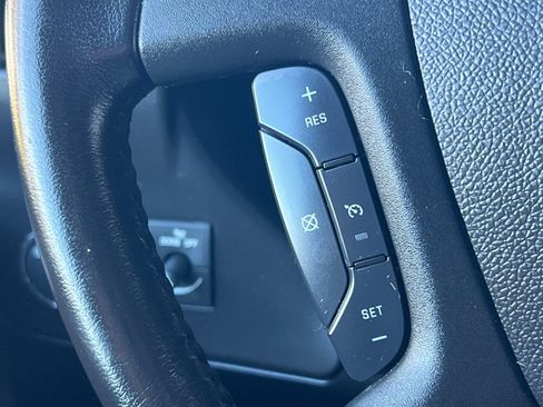 Used 2022 Chevrolet Express 2500 w/ Driver Convenience Package RWD image 32
