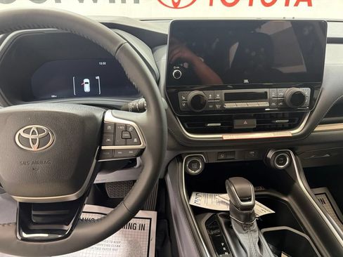 New 2026 Toyota Grand Highlander AWD image 28