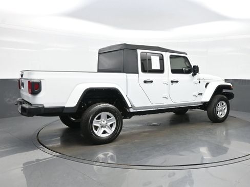 Used 2022 Jeep Gladiator Sport AWD/4WD image 8