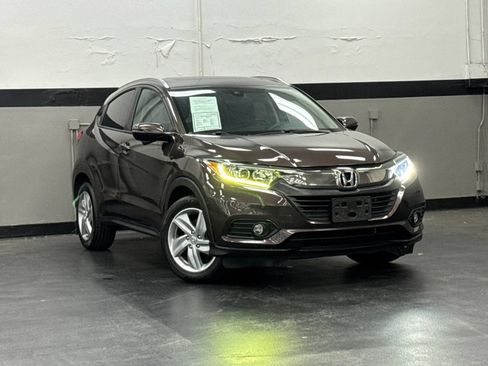Used 2019 Honda HR-V EX image 2