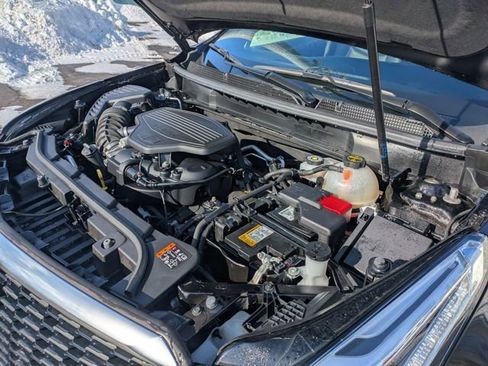 Used 2025 Cadillac XT5 Premium Luxury image 38