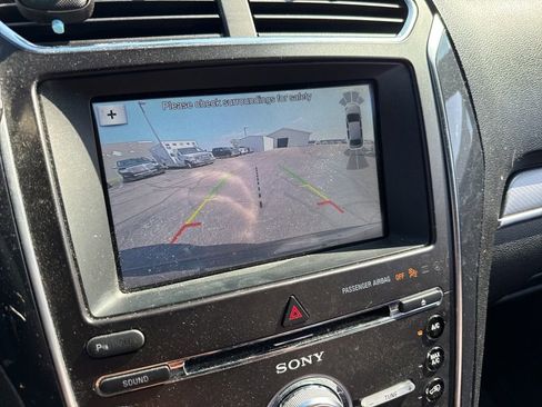 Used 2018 Ford Explorer Sport AWD/4WD image 25