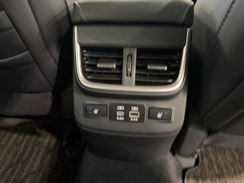 Used 2024 Subaru Outback Limited AWD/4WD image 13