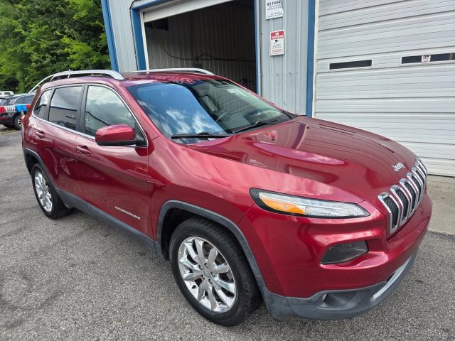 Used 2017 Jeep Cherokee Limited FWD image 3