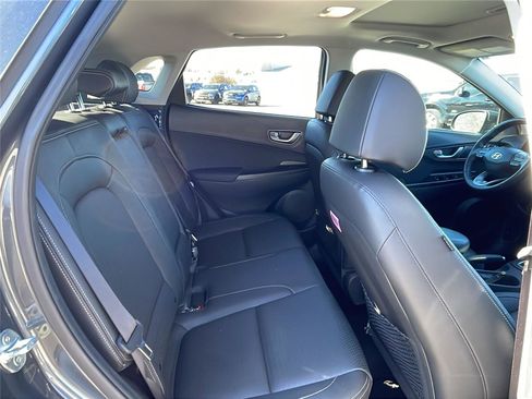 Used 2021 Hyundai Kona Limited image 16