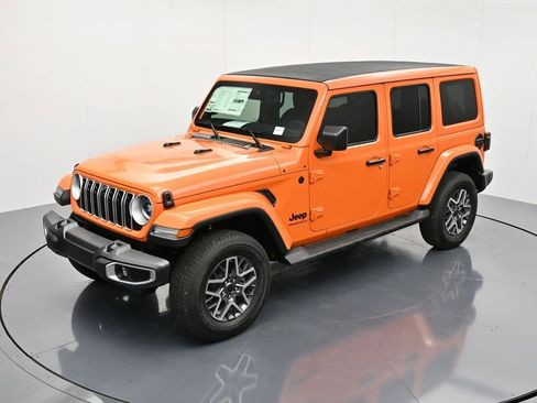 New 2025 Jeep Wrangler Unlimited Sahara image 30