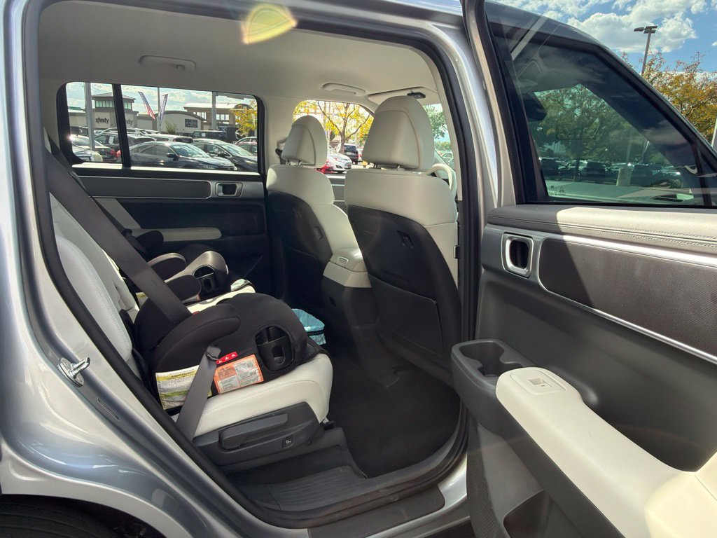 Used 2024 Hyundai Santa Fe SE AWD/4WD image 17