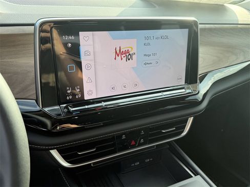 New 2026 Volkswagen Atlas SE image 17