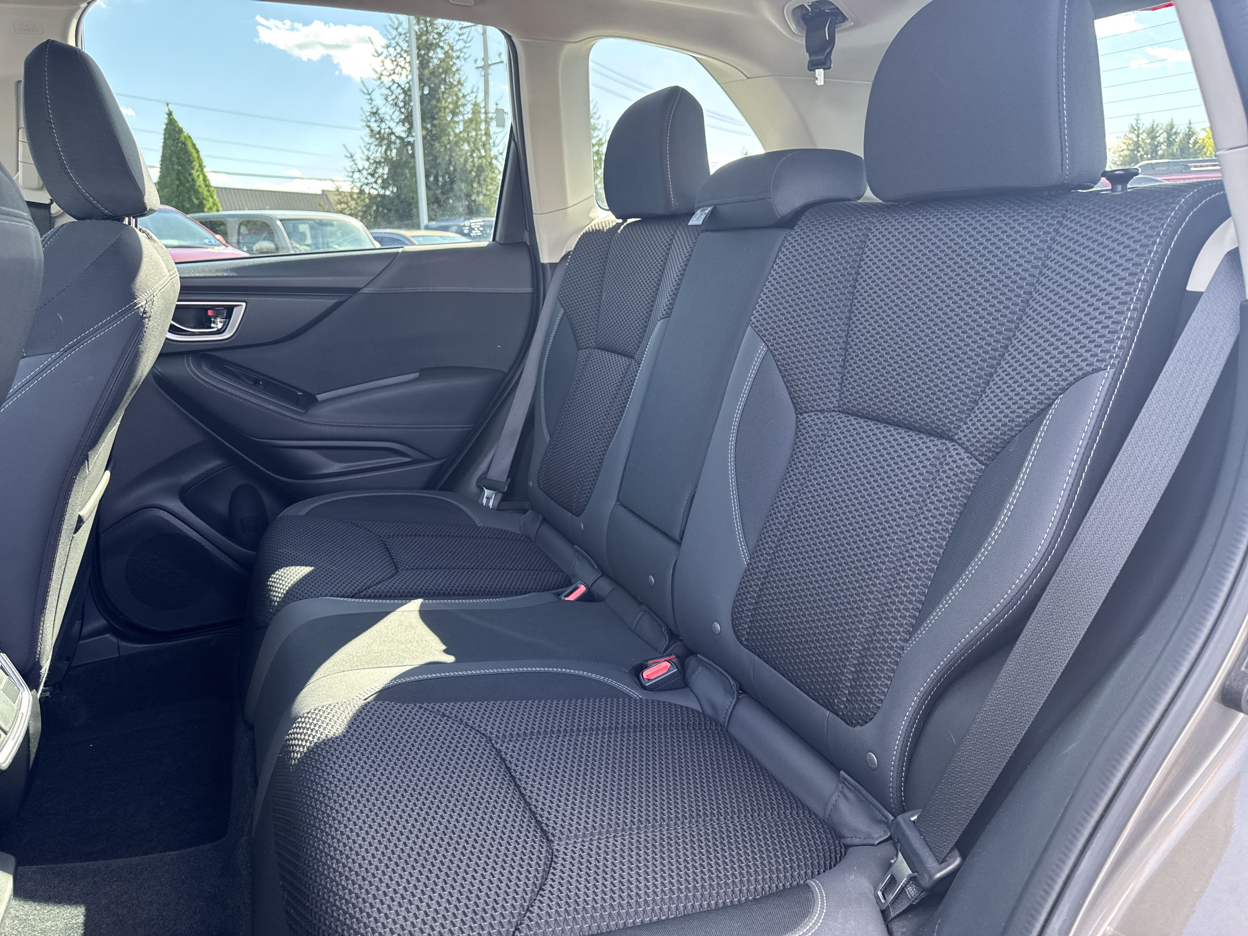 Used 2021 Subaru Forester Premium AWD/4WD image 19