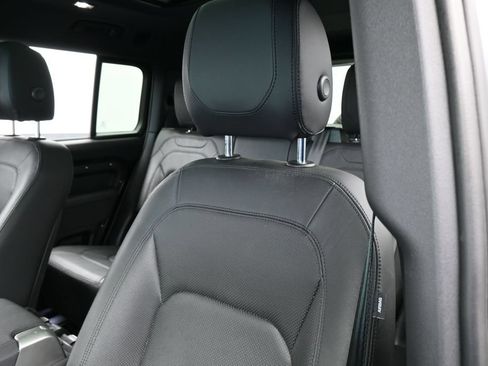 Used 2023 Land Rover Defender 130 SE AWD/4WD image 18