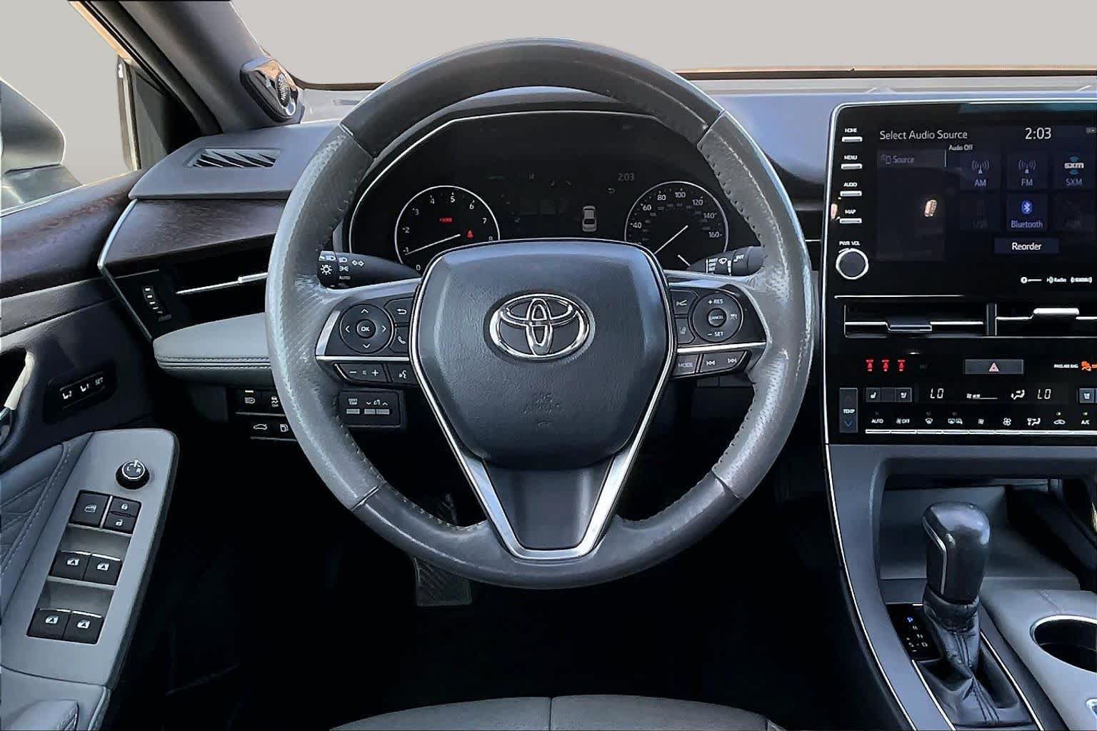 Used 2020 Toyota Avalon Limited FWD image 6