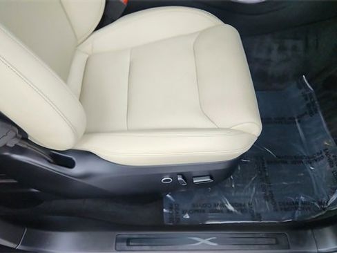 Used 2023 Tesla Model X image 21