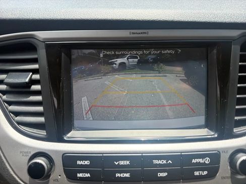 Used 2020 Hyundai Accent SEL FWD image 11