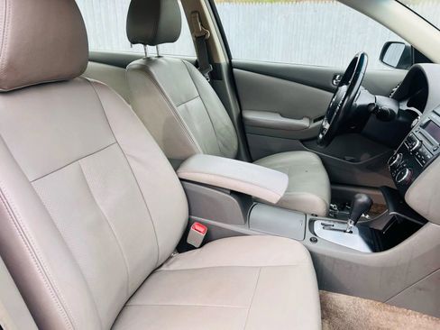 Used 2007 Nissan Altima 3.5 SE w/ Emergency Aid Pkg image 19