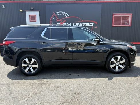 Used 2018 Chevrolet Traverse LT AWD/4WD image 6