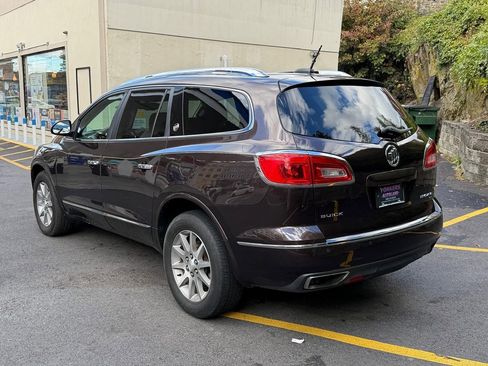 Used 2017 Buick Enclave Leather image 3