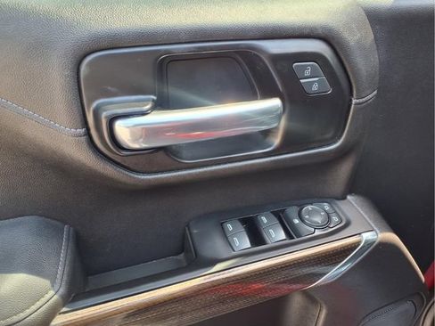 Used 2022 Chevrolet Silverado 1500 LT w/ Convenience Package II AWD/4WD image 21