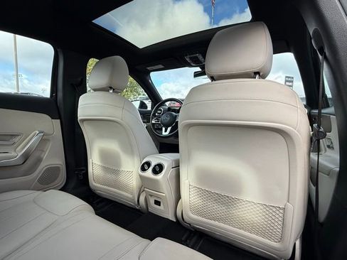Used 2021 Mercedes-Benz A 220 4MATIC w/ Premium Package image 21
