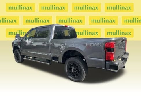 New 2025 Ford F250 XLT w/ Black Appearance Package image 9