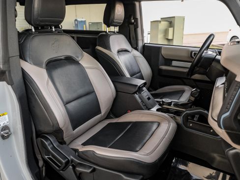 Used 2021 Ford Bronco Wildtrak image 34