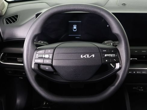 Used 2025 Kia K4 FWD image 36