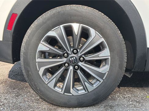 Used 2024 Buick Envision Preferred AWD/4WD image 26