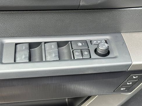 New 2026 Toyota Tundra Platinum AWD/4WD image 12