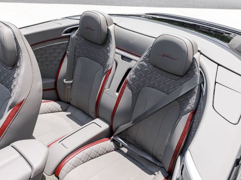 Used 2024 Bentley Continental GT Speed image 24