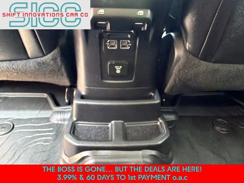 Used 2019 Jeep Wrangler Unlimited Sahara AWD/4WD image 23