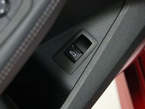 Used 2025 BMW 228i xDrive AWD/4WD image 28