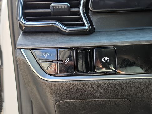 Certified 2023 Kia Sportage X-Pro Prestige AWD/4WD image 29