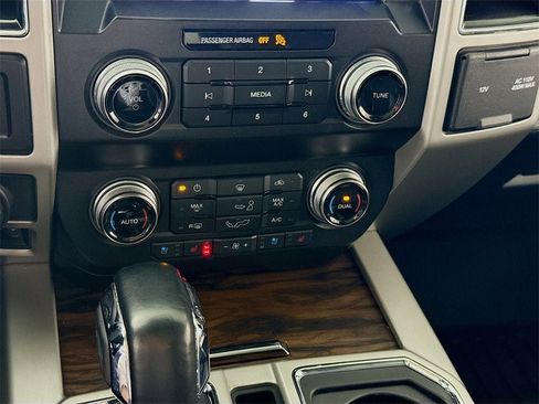 Used 2020 Ford F150 Lariat w/ Equipment Group 502A Luxury image 10