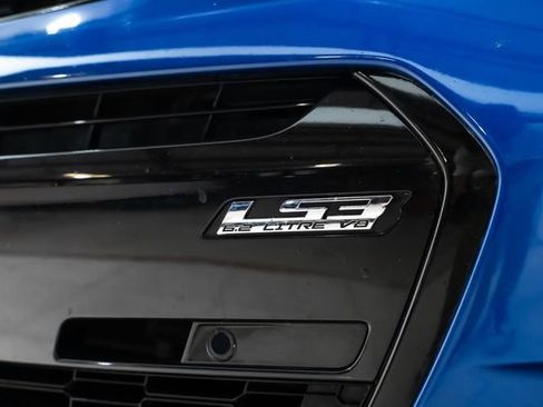 Used 2017 Chevrolet SS RWD image 14