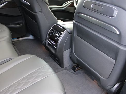 New 2026 BMW X7 xDrive40i w/ Executive Package image 51