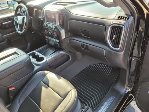 Used 2021 Chevrolet Silverado 1500 LTZ w/ Technology Package AWD/4WD image 11