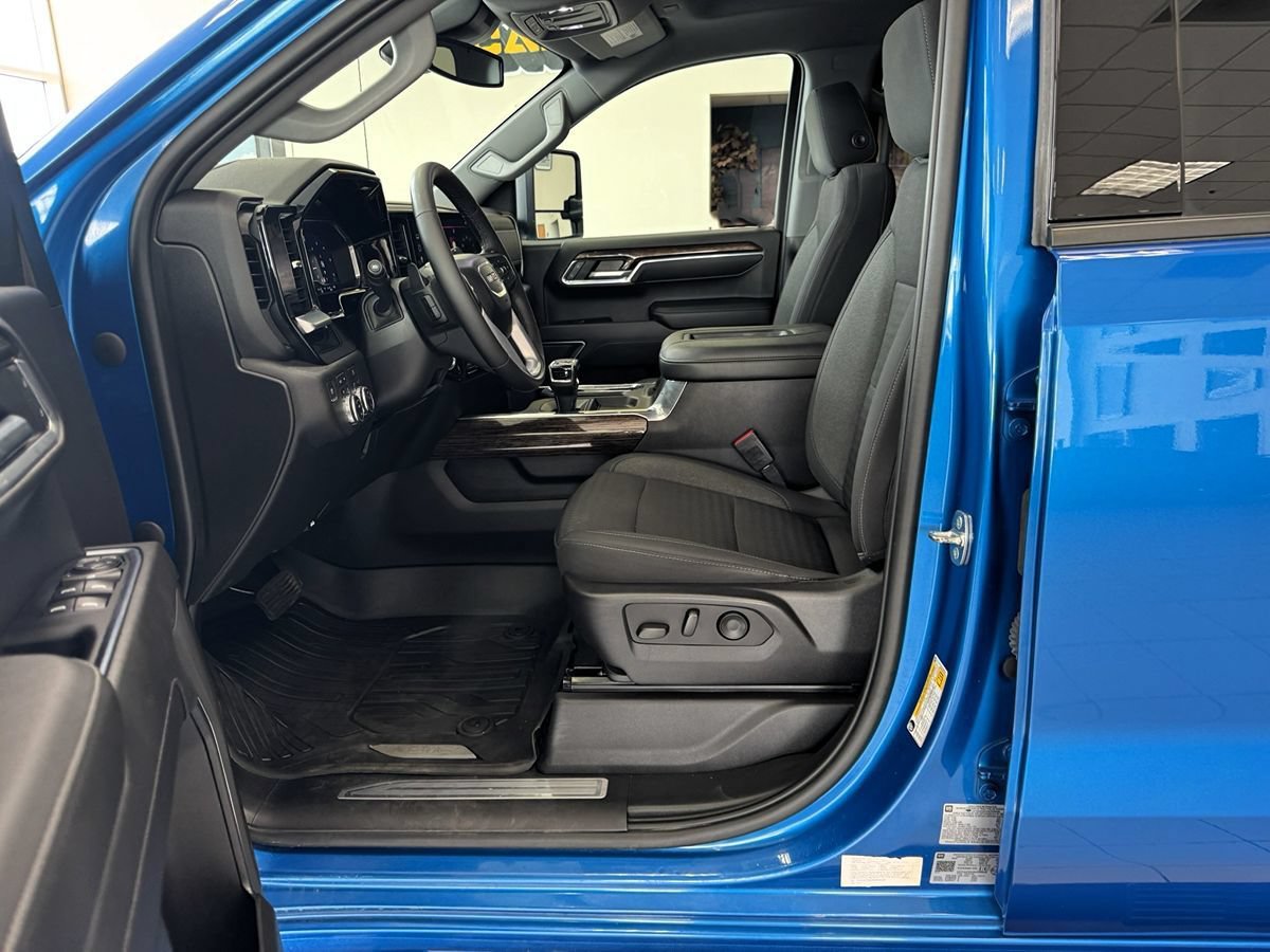 Used 2022 GMC Sierra 1500 Elevation AWD/4WD image 11