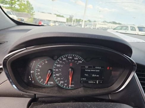Used 2017 Chevrolet Trax LT w/ LT Convenience Package FWD image 7