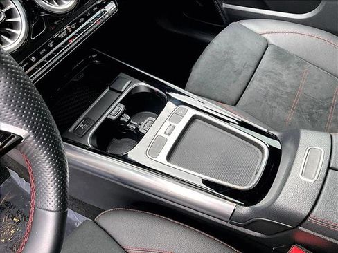 Used 2025 Mercedes-Benz GLA 250 GLA 250 image 15