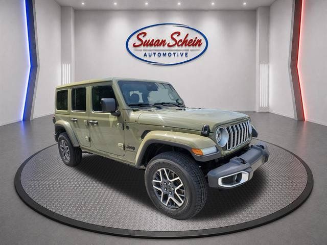 Used 2026 Jeep Wrangler Unlimited Sahara AWD/4WD image 3