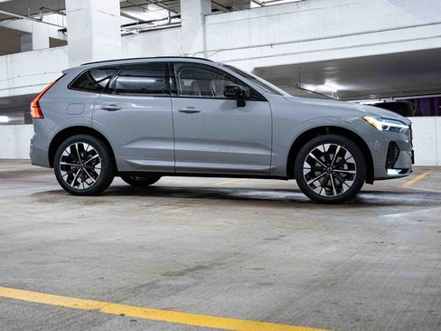 New 2026 Volvo XC60 B5 Ultra w/ Protection Package Premier image 7