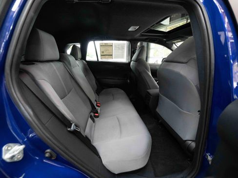 Used 2024 Toyota Corolla Cross AWD Hybrid w/ Moonroof Package image 25