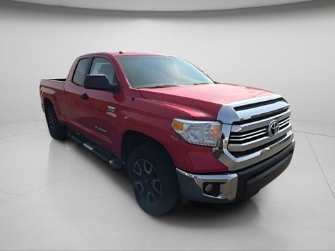 Used 2016 Toyota Tundra SR5 w/ SR5 Upgrade Package AWD/4WD image 5