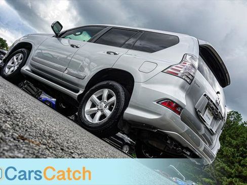 Used 2019 Lexus GX 460 w/ Navigation Package image 5