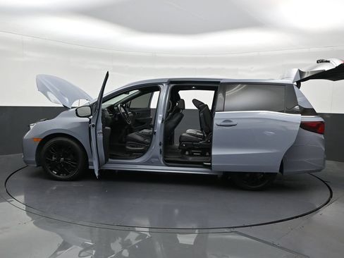Used 2025 Honda Odyssey Sport-L image 33