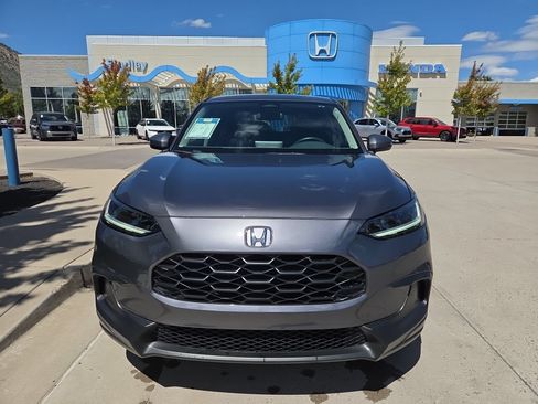 Used 2024 Honda HR-V LX image 2