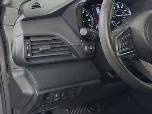 Used 2025 Subaru Outback Premium w/ Popular Package #1A image 10