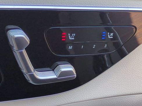 Used 2025 Mercedes-Benz C 300 Sedan image 22