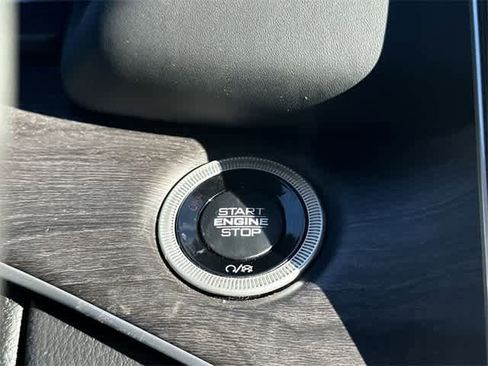 Used 2022 Jeep Grand Cherokee Limited 4xe image 11