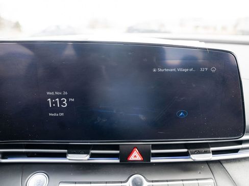 Certified 2024 Hyundai Elantra SEL w/ Convenience Package image 27